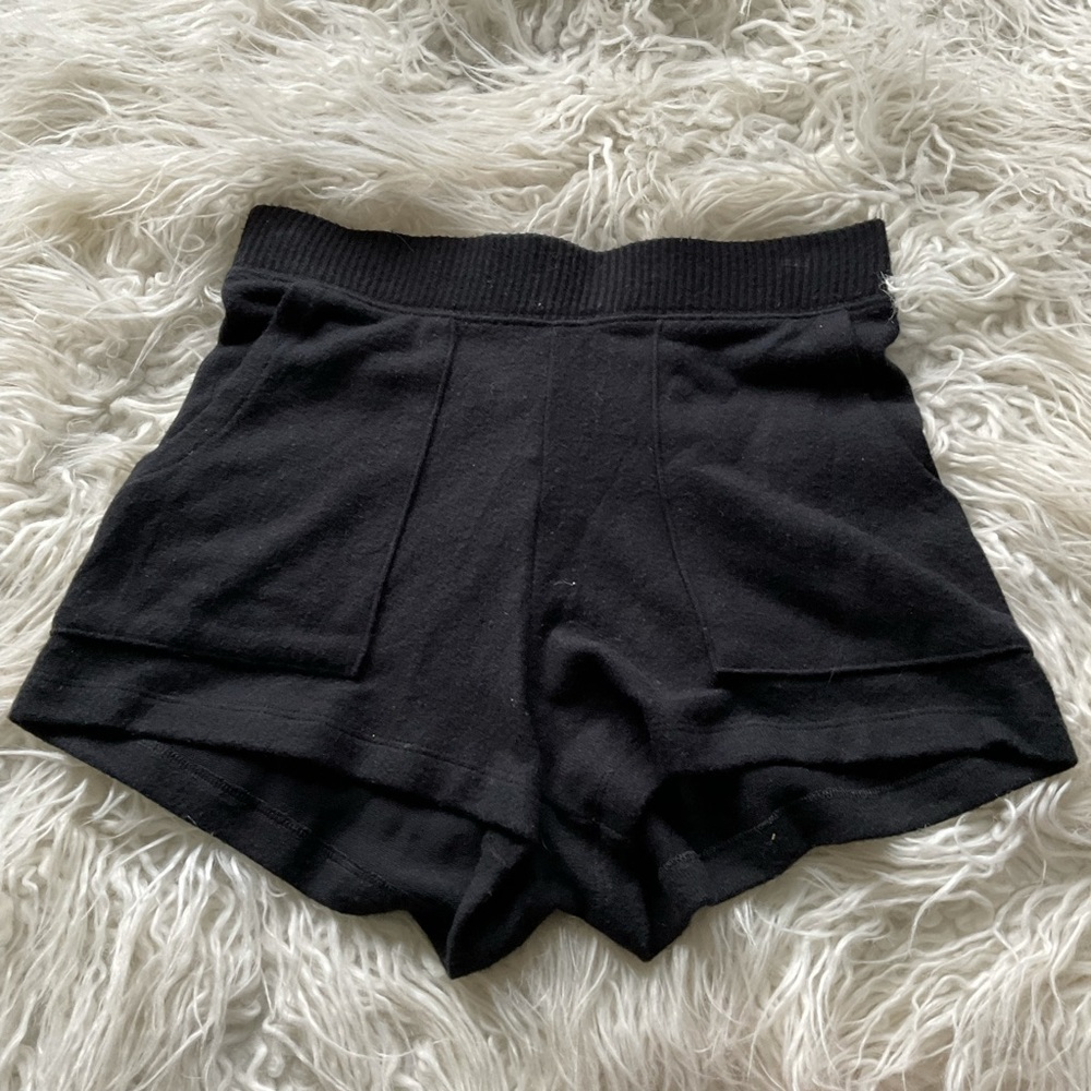 🆕‎ LnA Brushed Simon High Rise Short Black